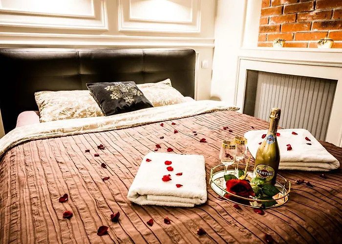 Luxury Jacuzzi شقة كراكوفيا